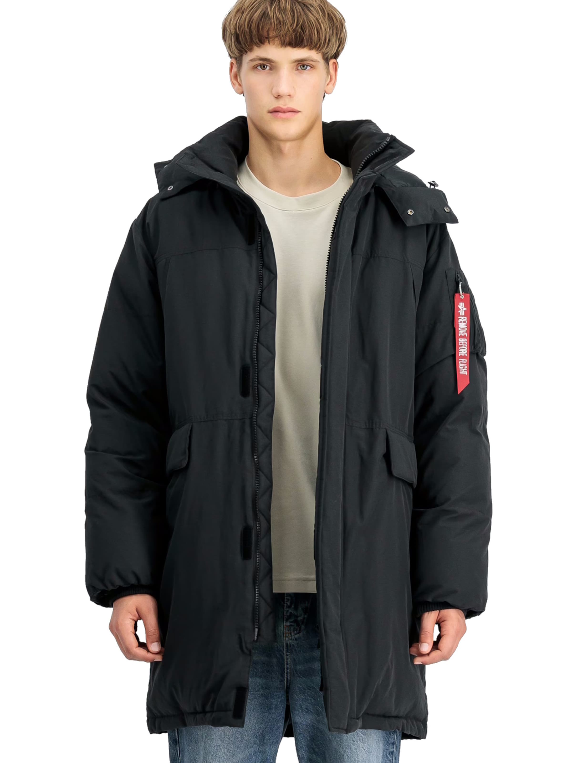 ALPHA INDUSTRIES Winter parka in Black: front