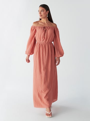 BWLDR Mekko värissä oranssi: etupuoli