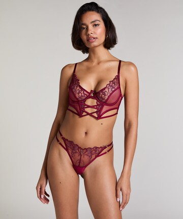 String 'Scarlett' di Hunkemöller in rosso