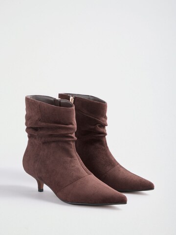 Botine de la Friends Like These pe maro
