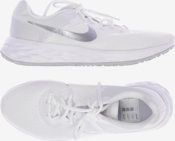 NIKE Sneakers & Trainers in 40 in White: front
