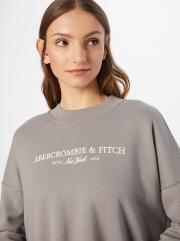 Abercrombie & Fitch Sweatshirt in Grey