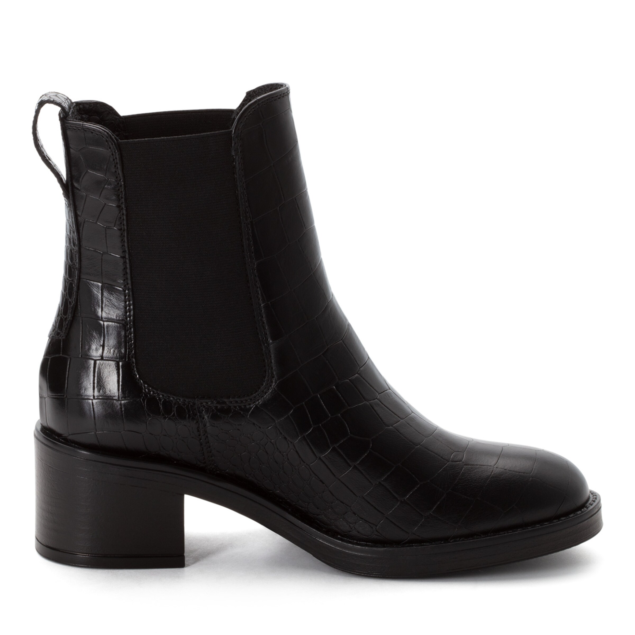 Tamaris Chelsea boots in Black
