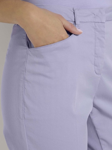 Effilé Pantalon chino MADELEINE en violet