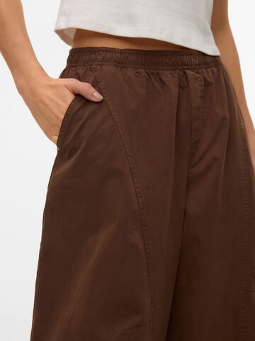 Wide Leg Pantalon 'VMJada' VERO MODA en marron