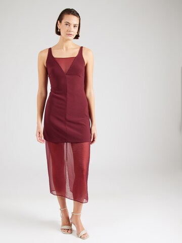 Abito di Abercrombie & Fitch in rosso: frontale