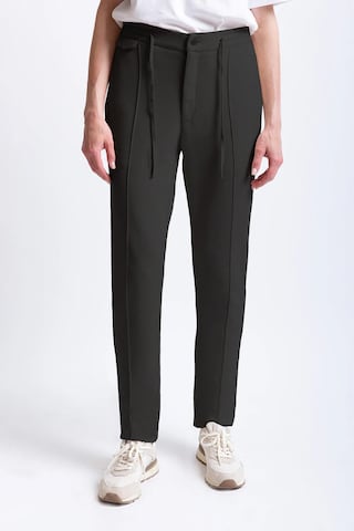 UNIQVIBE Slim fit Trousers in Grey: front