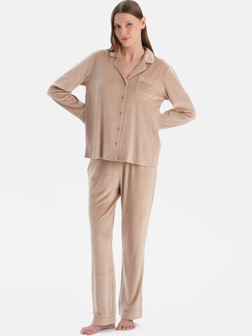 Dagi Πιτζάμα σε καφέ