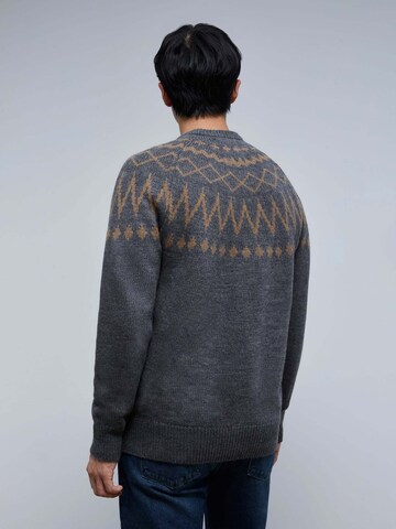 Scalpers Sweater in Brown