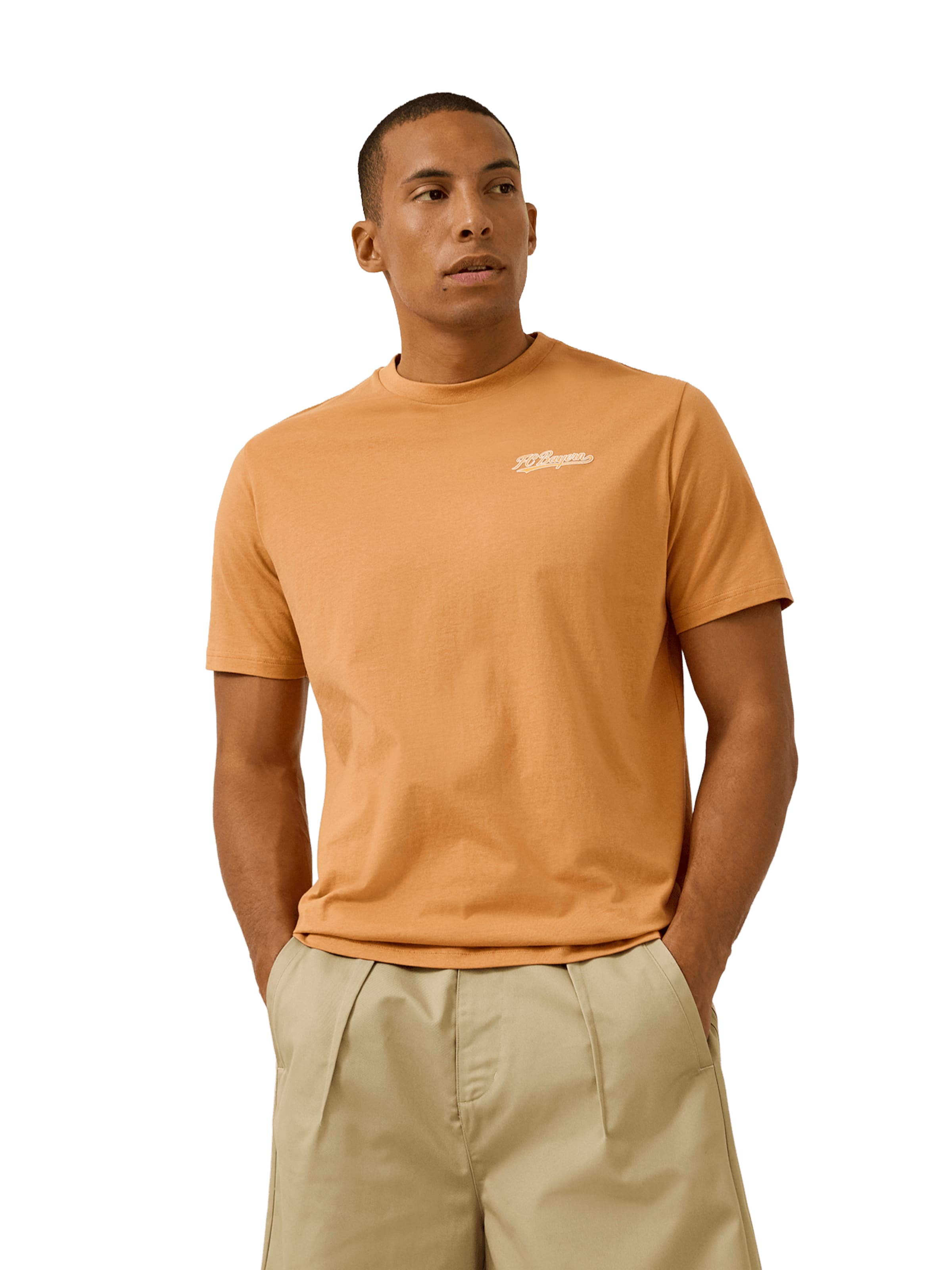 FC BAYERN MÜNCHEN Shirt in Brown: front
