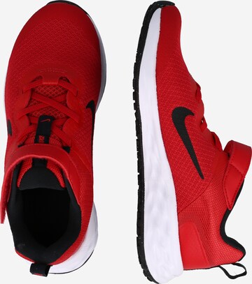NIKE - Calzado deportivo 'Revolution 6' en rojo