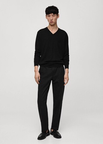 MANGO MAN Regular Pleated Pants 'Nicco' in Black