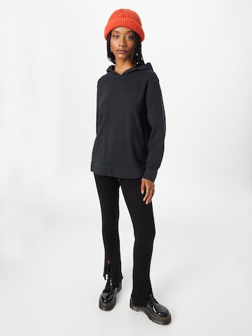 s.Oliver Sweatshirt in Black