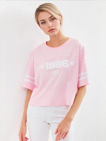Bigdart T-Shirt in Pink