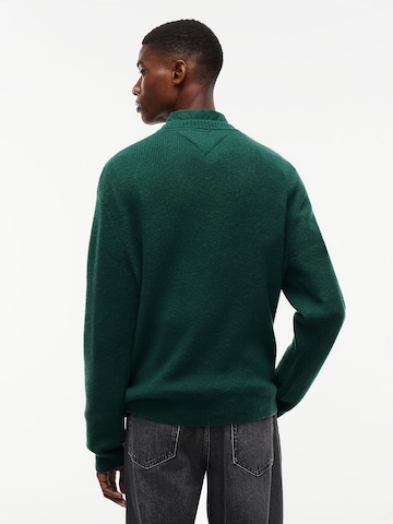 Tommy Jeans Sweater in Green