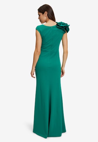 Robe de soirée Vera Mont en vert