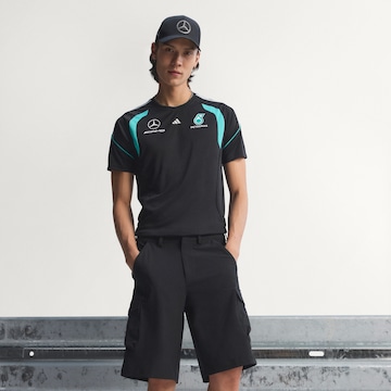 ADIDAS PERFORMANCE Loosefit Sportshorts ' MERCEDES – AMG PETRONAS FORMULA 1' in Schwarz