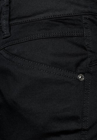 STREET ONE Slimfit Kalhoty – černá
