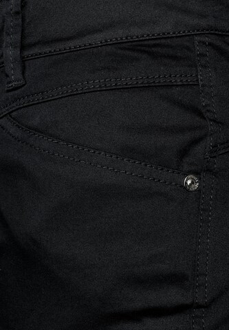 STREET ONE Slimfit Hose in Schwarz