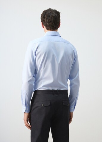 MANGO MAN Regular fit Button Up Shirt 'Fer' in Blue