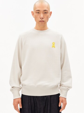 ARMEDANGELS Sweatshirt in Beige: front