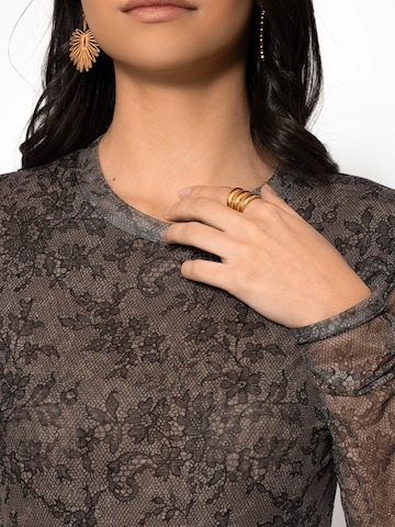 SASSYCLASSY Shirt‌‌‌‌‌‌‌‌‌‌ in Schwarz