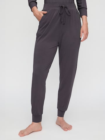 CURARE Yogawear Loose fit Workout Pants in Purple