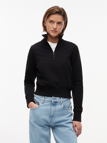 Tommy Jeans Суичър в черно: отпред