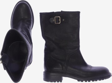BOSS Dress Boots in 39 in Black: front