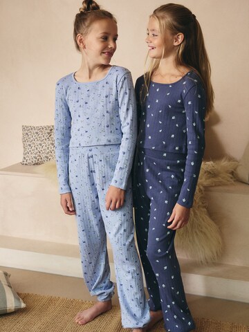 Pijamale de la Next pe albastru