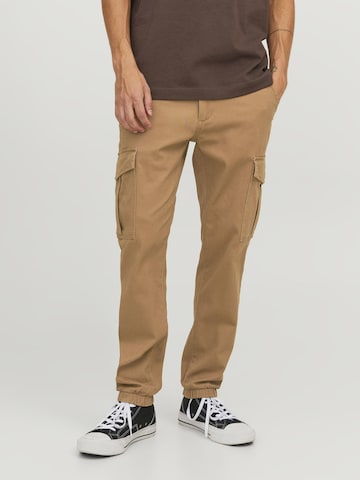 Coupe slim Pantalon cargo JACK & JONES en marron : devant