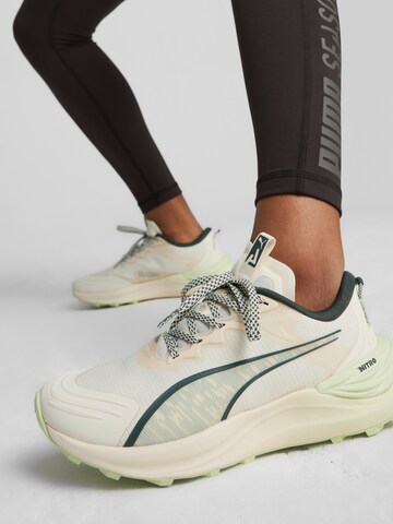 Chaussure de course 'Electrify Nitro 3' PUMA en vert : devant