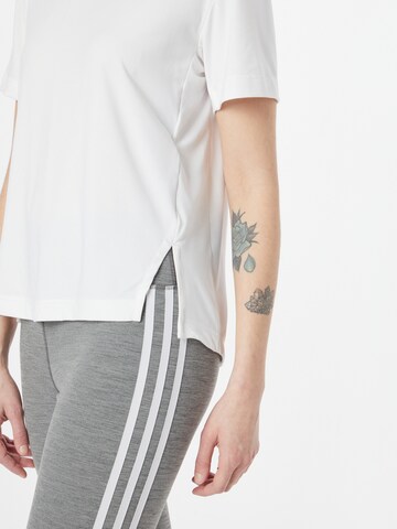 ADIDAS PERFORMANCE - Camisa funcionais 'Versatile' em branco