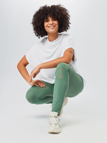 Urban Classics Shirt in White