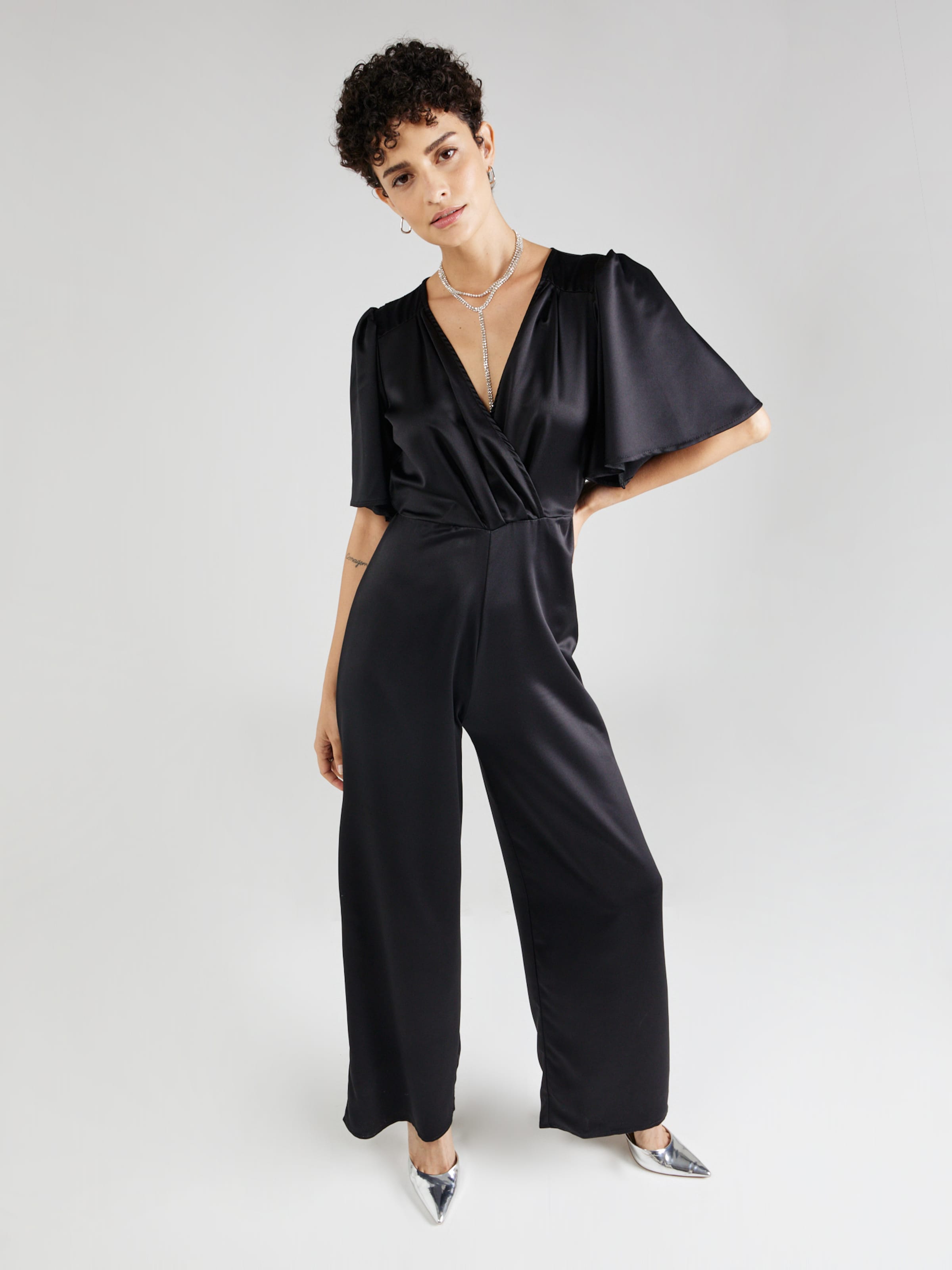 SISTERS POINT Jumpsuit CURO in Black ABOUT YOU