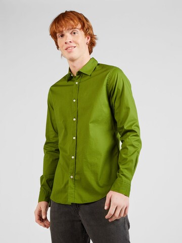 SCOTCH & SODA - Ajuste estrecho Camisa 'Essential' en verde: frente