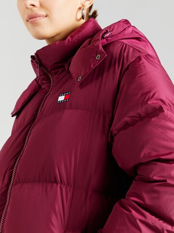 Tommy Jeans Zimní bunda 'ALASKA' – červená