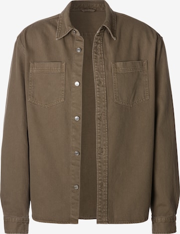 JOHN DEVIN Button Up Shirt in Brown: front