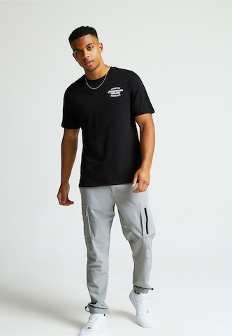 Alessandro Zavetti Tričko 'Pirelli' – černá