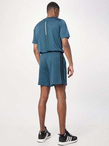 mėlyna ADIDAS SPORTSWEAR Standartinis Sportinės kelnės 'Essentials French Terry 3-Stripes'