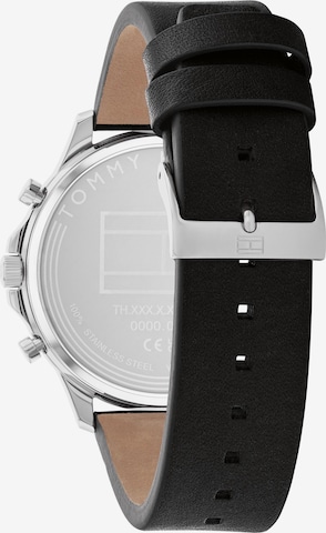 TOMMY HILFIGER Analog Watch in Silver