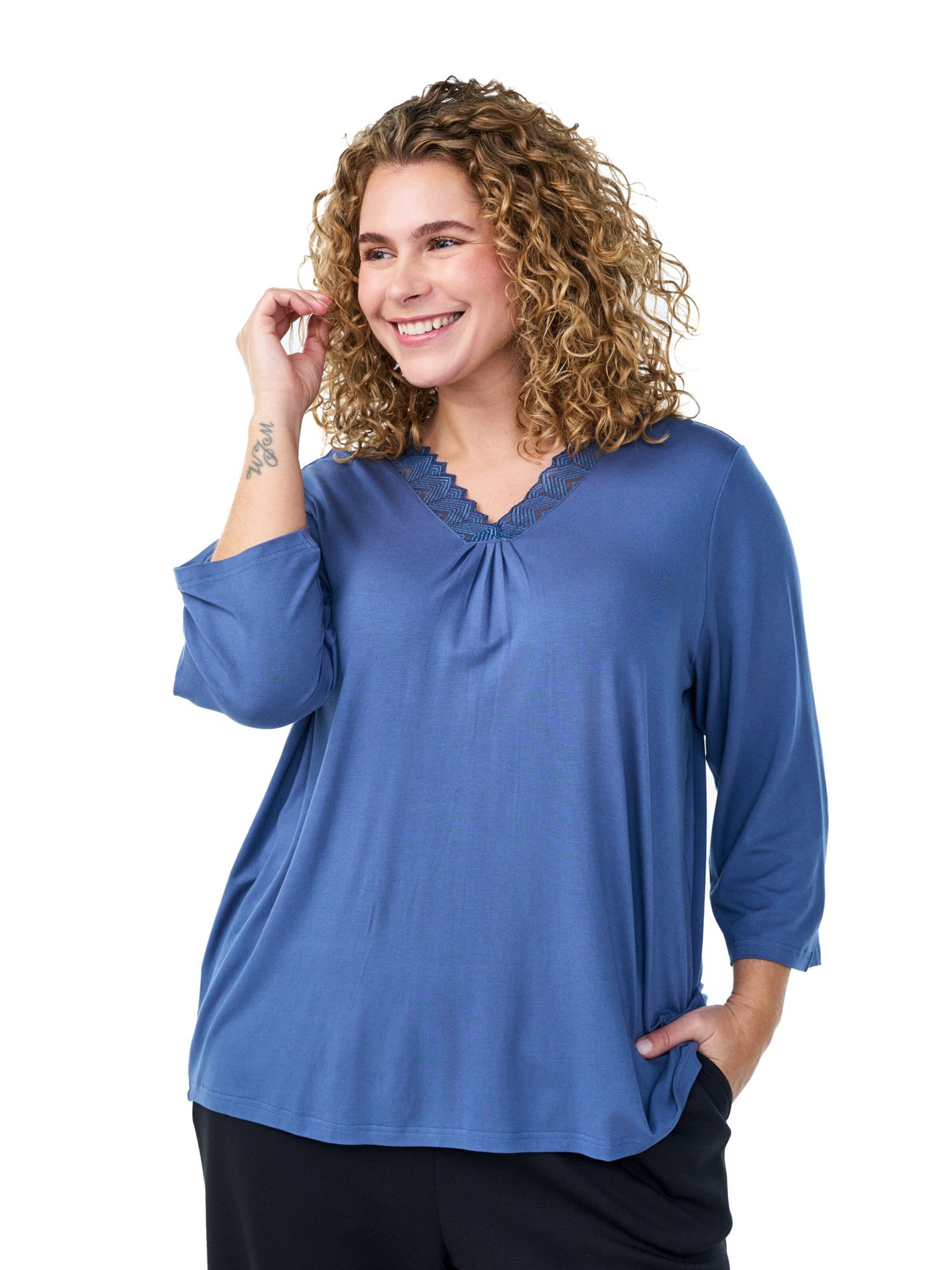 Camicia da notte 'Mhali' di Zizzi in blu: frontale