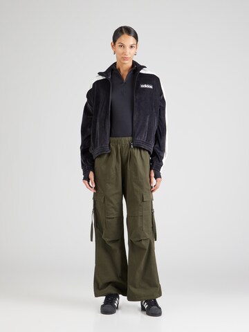 Champion Authentic Athletic Apparel Wide leg Cargo trousers in Green