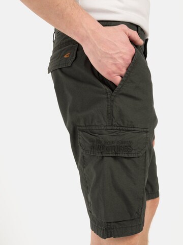 CAMEL ACTIVE Regular Regular Fit Cargo Shorts mit Minimal Print in Grün