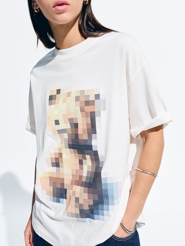 T-shirt Bershka en blanc