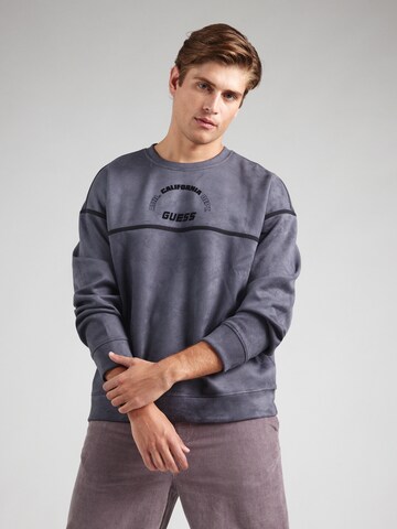GUESS Sweatshirt 'SHIRO' i grå: forside