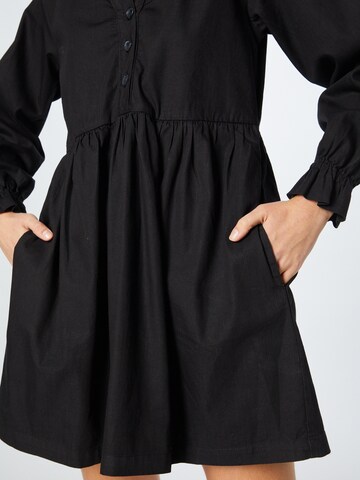 Robe-chemise Oasis en noir