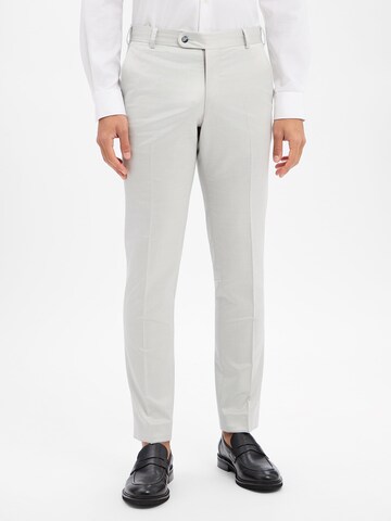 WILVORST Slim fit Pleated Pants in Grey: front