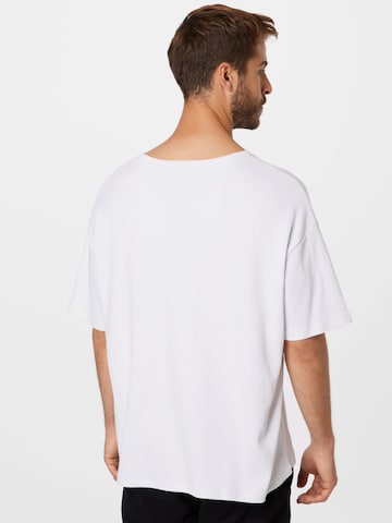 NU-IN Plus Oversized tričko 'Be Yourself' – bílá