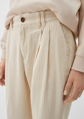 s.Oliver Regular Pleat-Front Pants in Beige